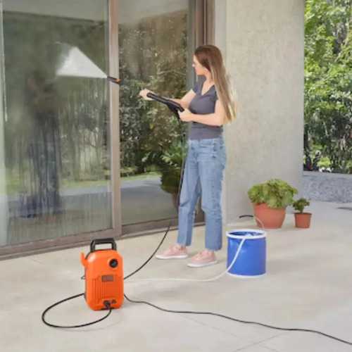 Hidrolavadora Black+decker De 1300w Con 1600psi Color Negro Naranja 50 Hz/60 Hz - Imagen 9